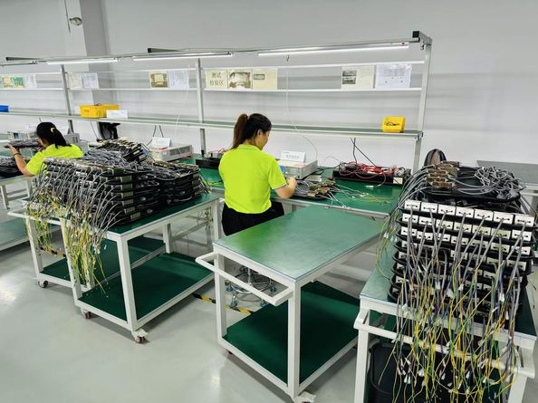 Shenzhen VIIP Electronics Co., Ltd. productielijn van de fabrikant